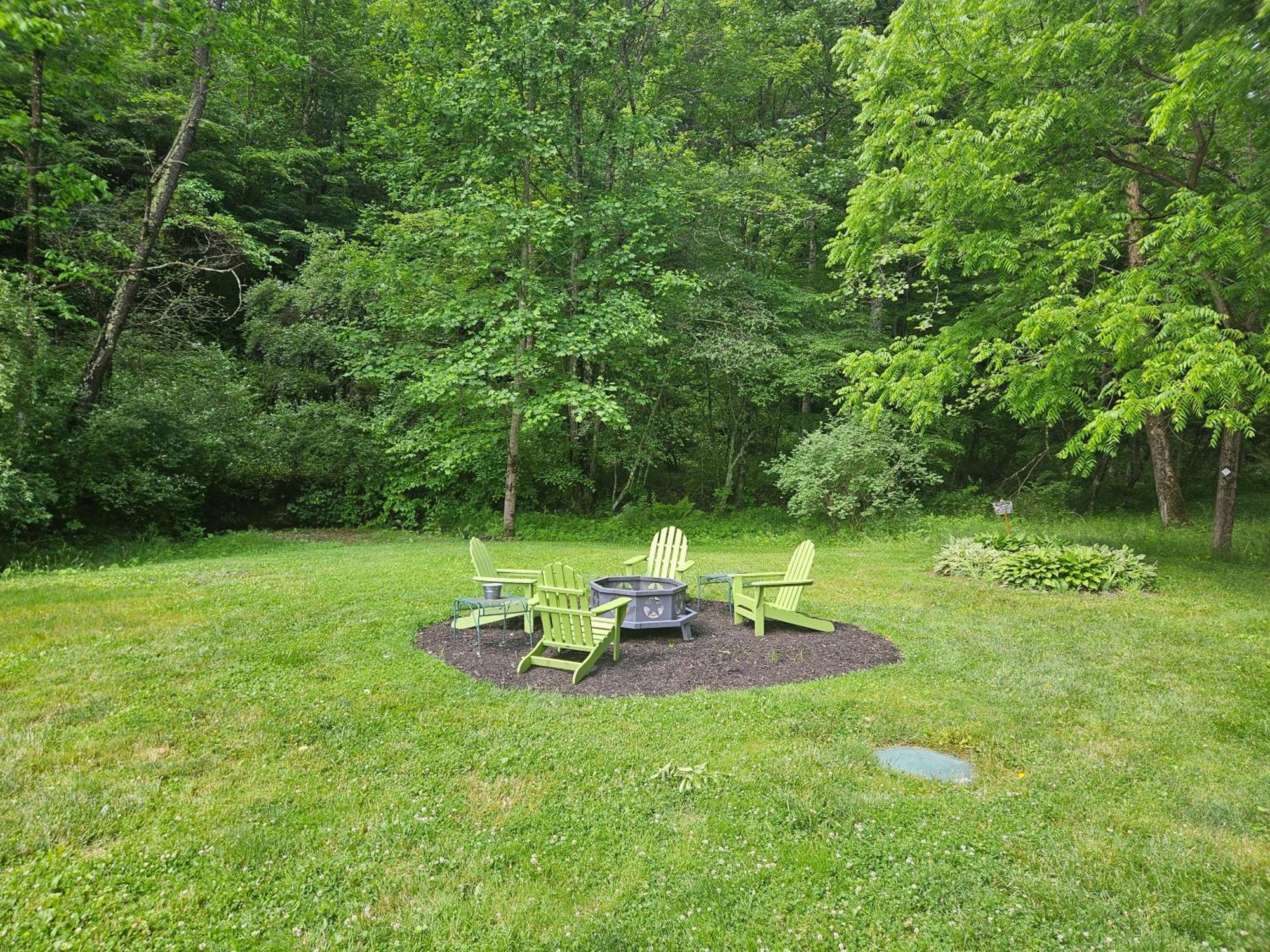 Frog Hollow At Hocking Vacations Logan Exterior foto
